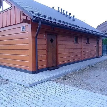 Apartamentydvorskie 公寓 新松奇