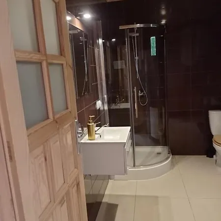 Apartamentydvorskie * Neu Sandez